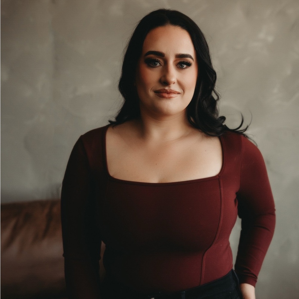 Meet your Posher, Emily